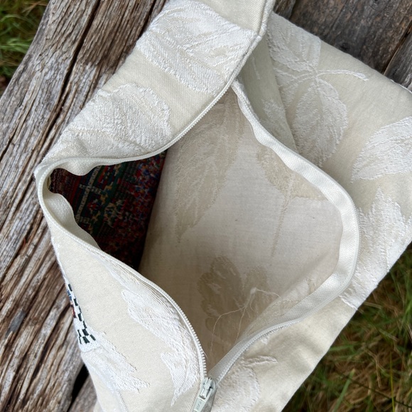 Vintage Completed Needlepoint Christmas Pillow Cover Upholstery Fabric 13” - Picture 11 of 13